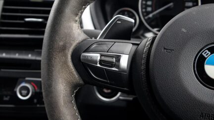2013 BMW 320i M sports 8AT image 348675