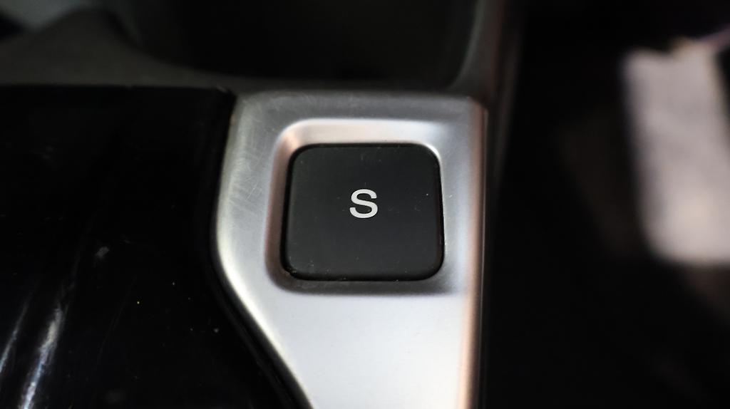 2014 Honda Fit Hybrid F Package image 352248