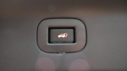 2012 Nissan Elgrand Highway Star Urban Chrome image 348027