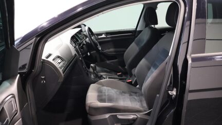 2013 Volkswagen Golf TSI Model image 349732