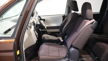 2013 Toyota Spade G Model, Push Start image 350124