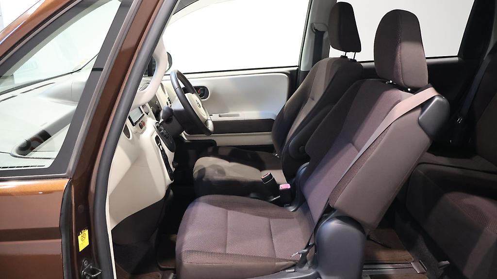 2013 Toyota Spade G Model, Push Start image 350124