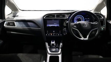 2015 Honda Shuttle Hybrid X image 351314