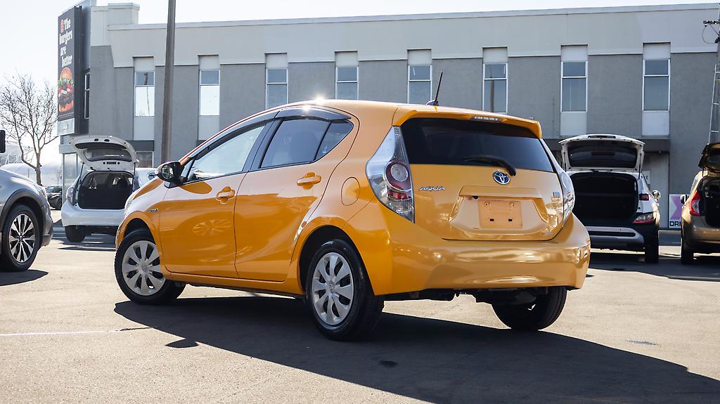 2014 Toyota Aqua Hybrid G spec image 349254
