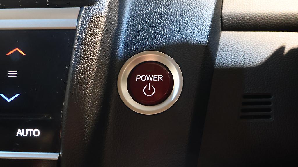 2014 Honda Fit L Package with Cruise Control image 347809
