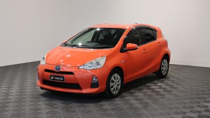 2012 Toyota Aqua G Model, Push Start, Heated Seats, Reverse Camera image 349543