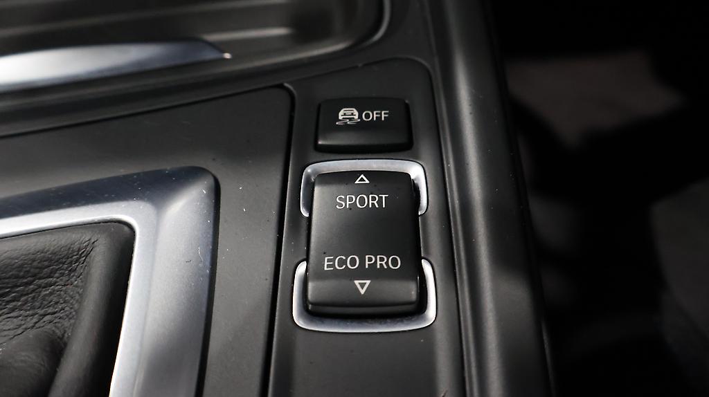 2012 BMW 320i M Sports, Low KMS! image 349489