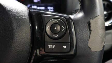 2017 Toyota Vitz Hybrid U Sport Package image 346801