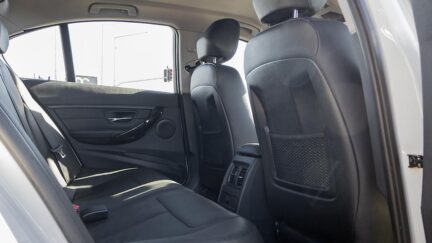 2014 BMW 320i 320i 8AT , Leather pkg Low Kms image 350743