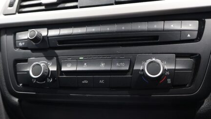 2013 BMW 320i 320i SE image 346890
