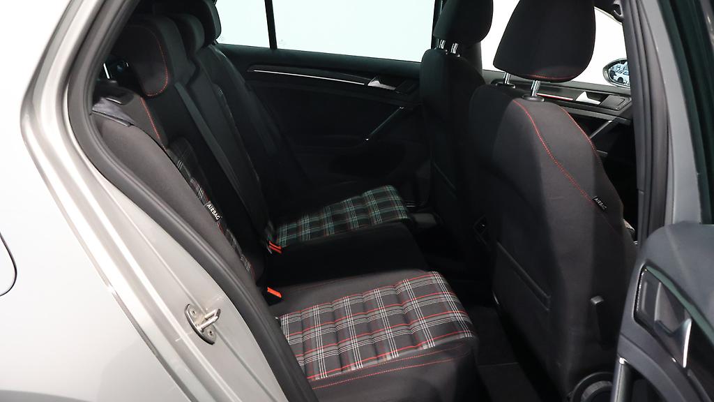 2015 Volkswagen Golf GTI Low KMs image 348197