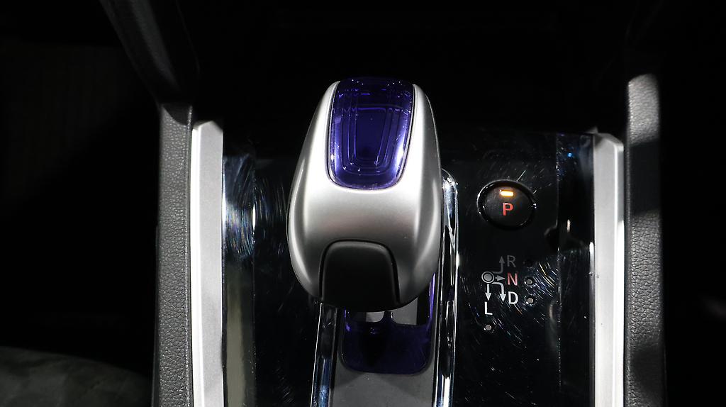 2015 Honda Shuttle Hybrid Z image 348165