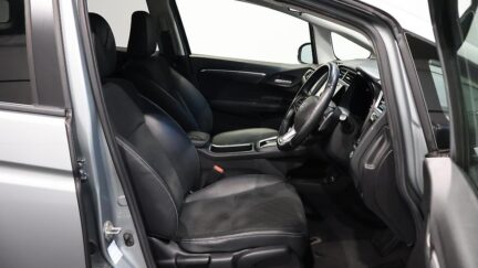 2015 Honda Shuttle Hybrid Z 4WD image 350959