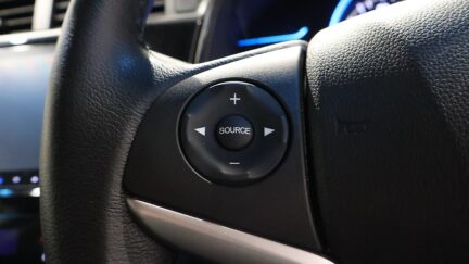 2015 Honda Shuttle Hybrid Z image 350875