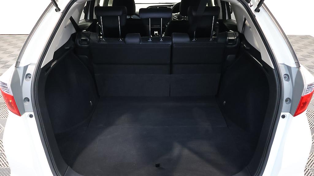 2017 Honda Shuttle Hybrid New shape image 348557