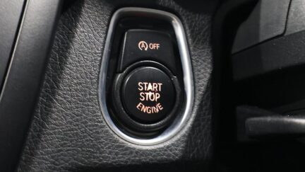 2013 BMW 320i Cruise Control + Reverse Camera image 349026