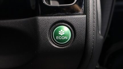 2015 Honda Shuttle Hybrid X image 351321