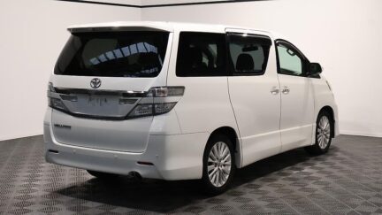 2014 Toyota Vellfire 2.4Z image 348343