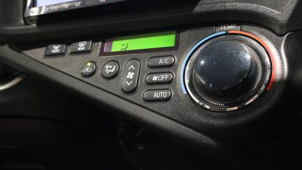 2013 Toyota Aqua G Model + Heated Seats image 347651