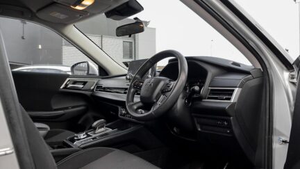 2022 Mitsubishi Outlander LS 2.5P/4WD/NZ NEW image 350191
