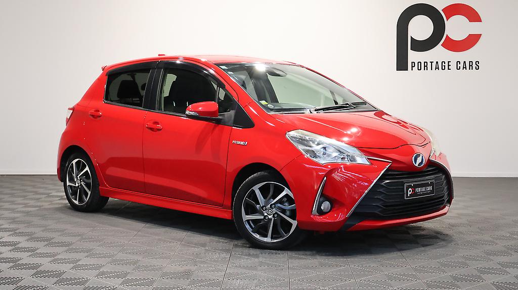 2017 Toyota Vitz Hybrid U Sport Package image 346782