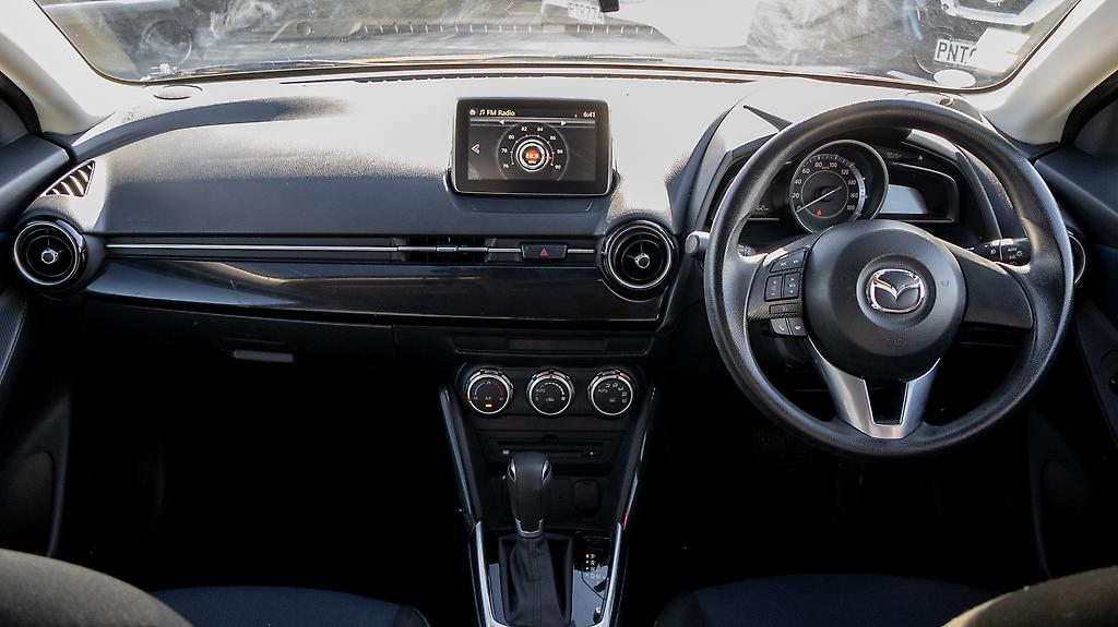 2015 Mazda Demio 13S 6AT skyactiv, push start image 351181