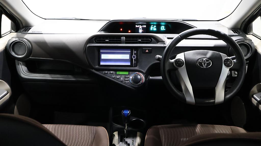 2013 Toyota Aqua S Model, Push Start, Reverse Camera image 348585