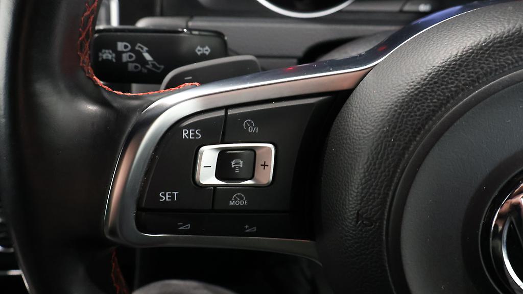 2015 Volkswagen Golf GTI Low KMs image 348201