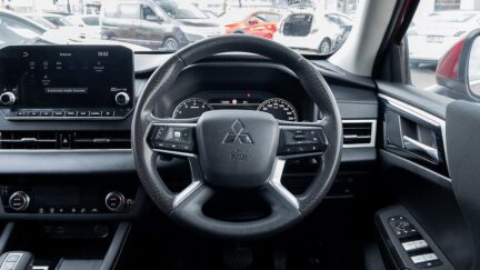 2022 Mitsubishi Outlander LS 2.5P/4WD/NZ NEW image 350152