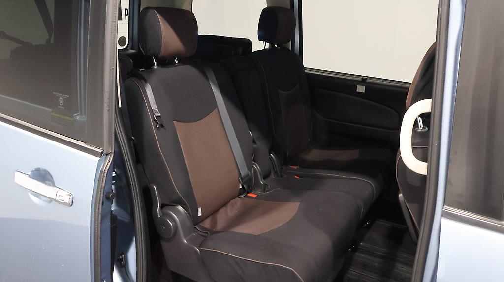 2013 Nissan Serena Hybrid V Selection image 352196