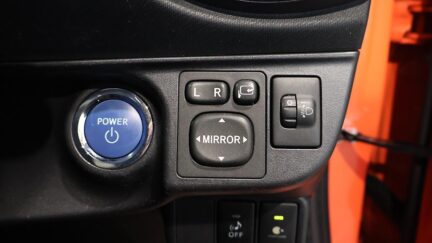 2012 Toyota Aqua G Model, Push Start, Heated Seats, Reverse Camera image 349573