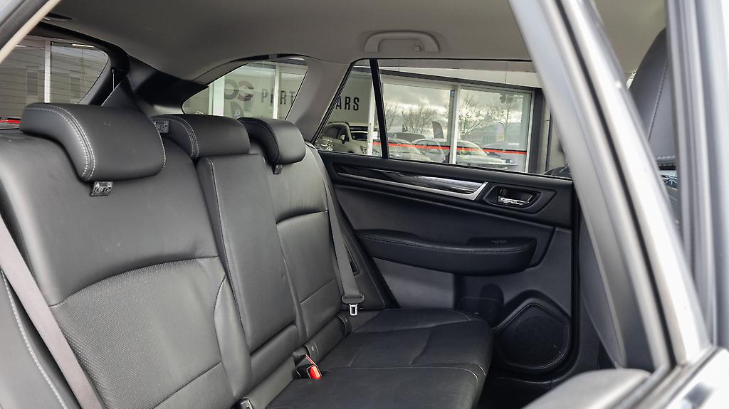 2015 Subaru Outback Limited AWD Leather pkg image 347887