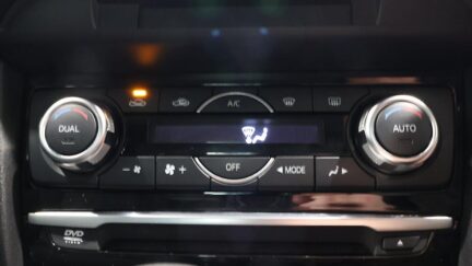 2015 Mazda Atenza 20S with Cruise Control and reverse Camera image 347189