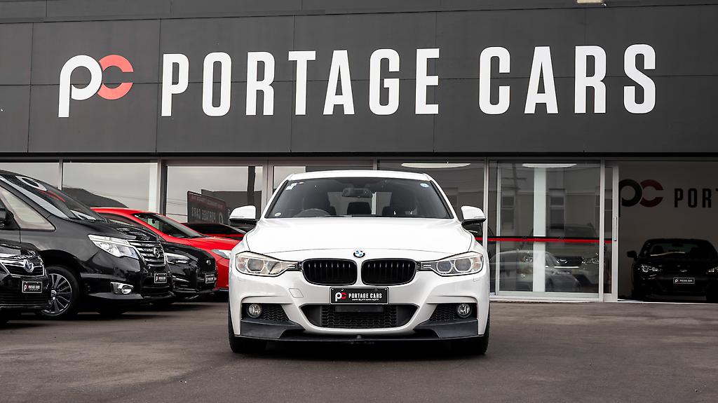 2013 BMW 320i M sports 8AT image 348666