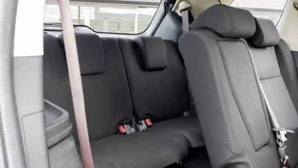 2015 Mitsubishi Outlander 4WD Push start, 7 Seater image 348430