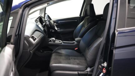 2016 Honda Shuttle Hybrid X image 350357