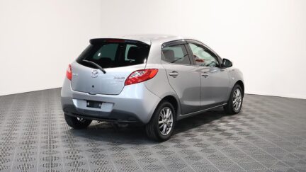 2013 Mazda Demio 13 Skyactiv image 348778