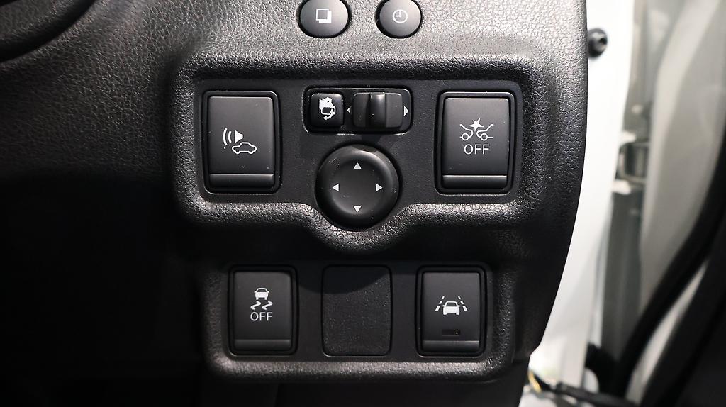 2017 Nissan Note e-Power X image 349045