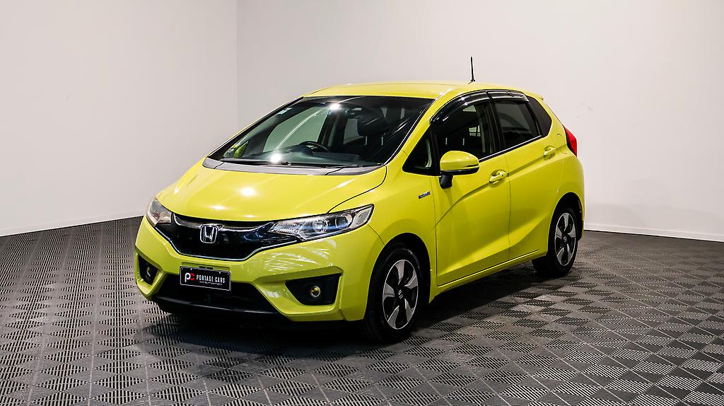 2016 Honda Fit Hybrid L Package image 349135