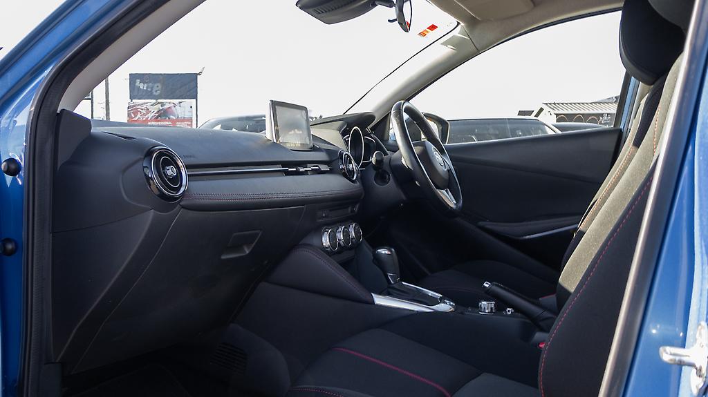 2016 Mazda Demio 13S Heated seats, image 346576