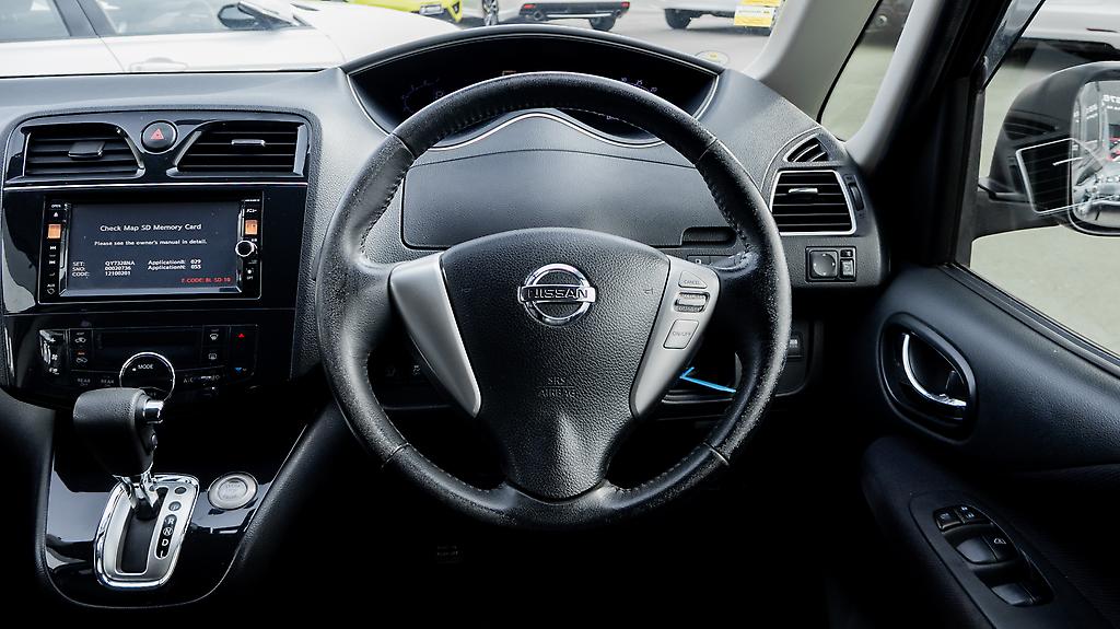 2012 Nissan Serena Highway star Hybrid 7 seater image 350096