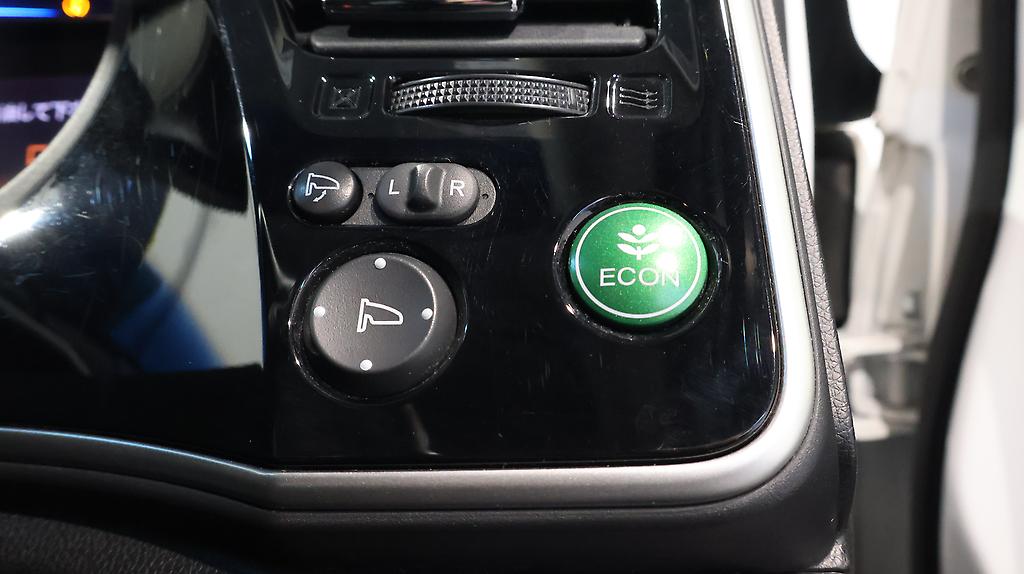 2015 Honda Grace  Hybrid LX image 347211