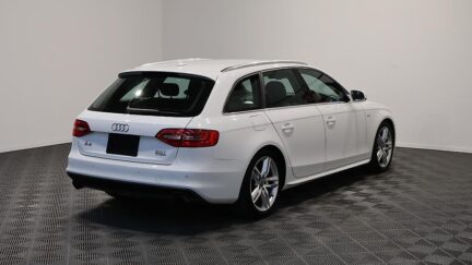 2012 Audi A4 Avant 2.0 TFSI S-Line Package image 347661