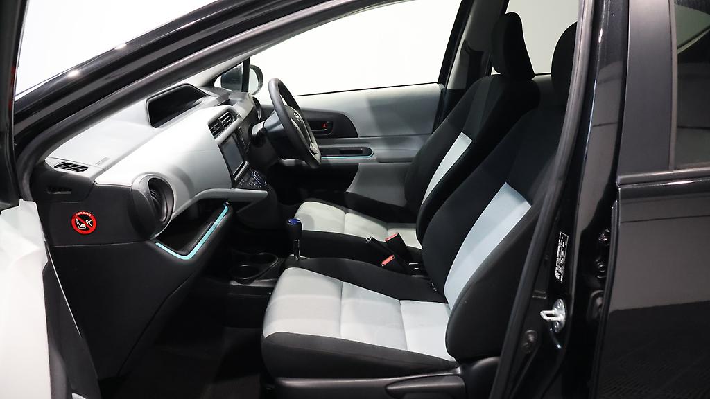 2012 Toyota Aqua S Model, Push Start image 352392