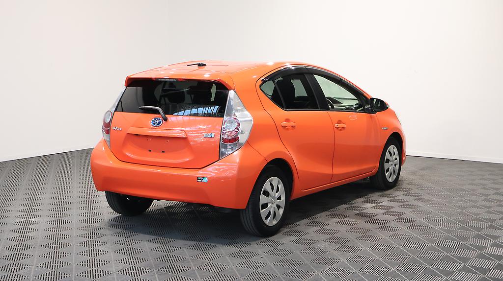 2012 Toyota Aqua G Model, Push Start, Heated Seats, Reverse Camera image 349547