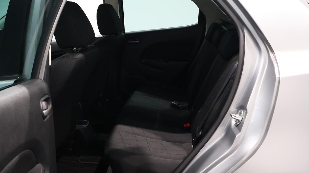 2013 Mazda Demio 13 Skyactiv image 348782