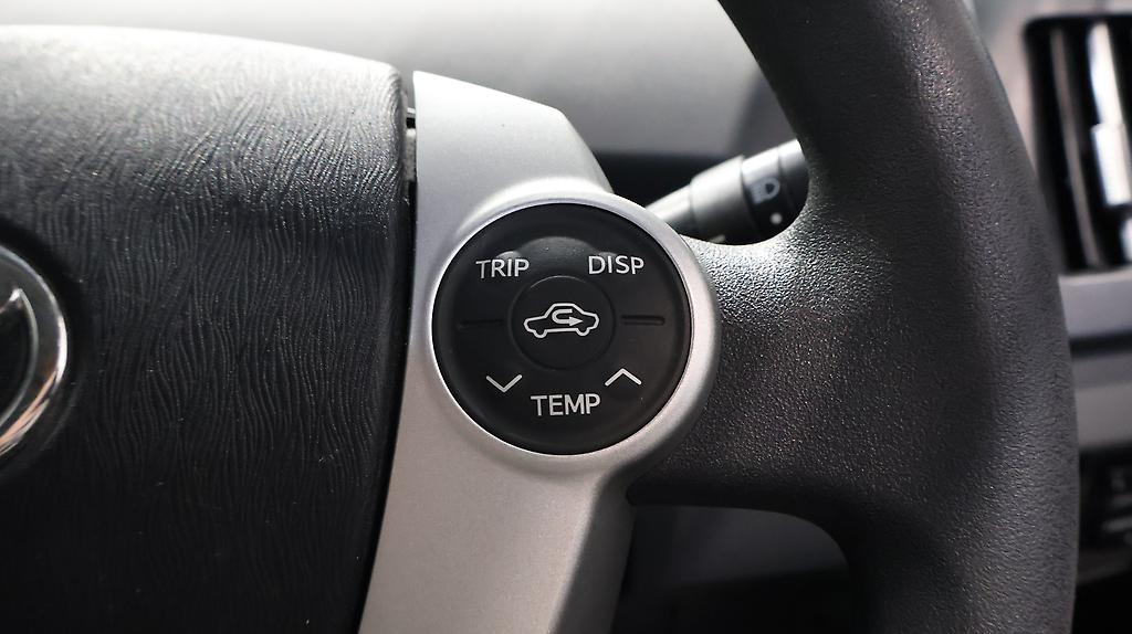 2012 Toyota Prius S Model + Reverse Camera image 349377