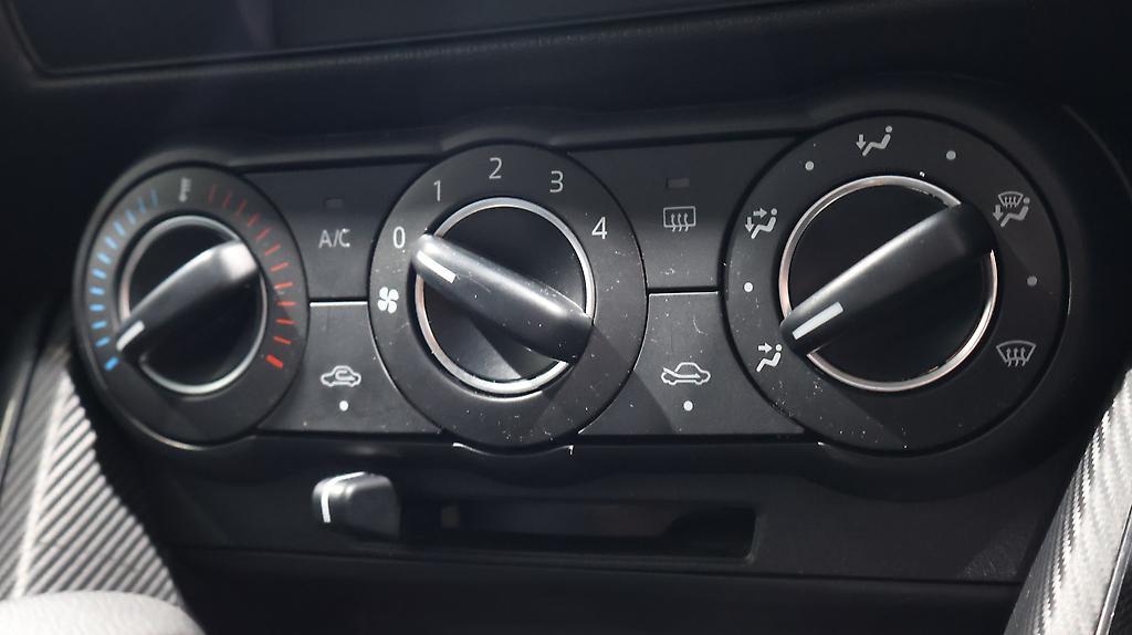 2015 Mazda Demio 13S + Heads Up Display image 350698