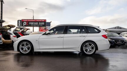 2013 BMW 3 Series 320i M Sports , Parking sensors image 346607
