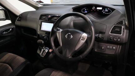 2014 Nissan Serena Highway Star S-Hybrid image 346981